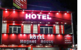Hotel Magnet House